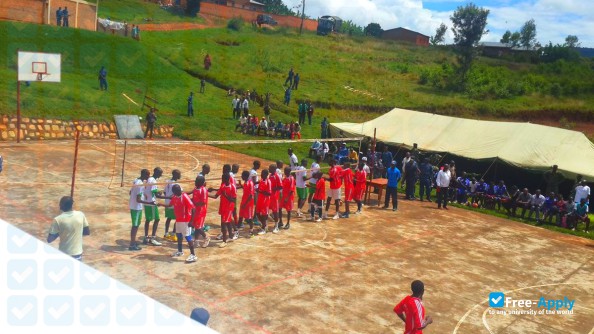Foto de la Mwaro University #2