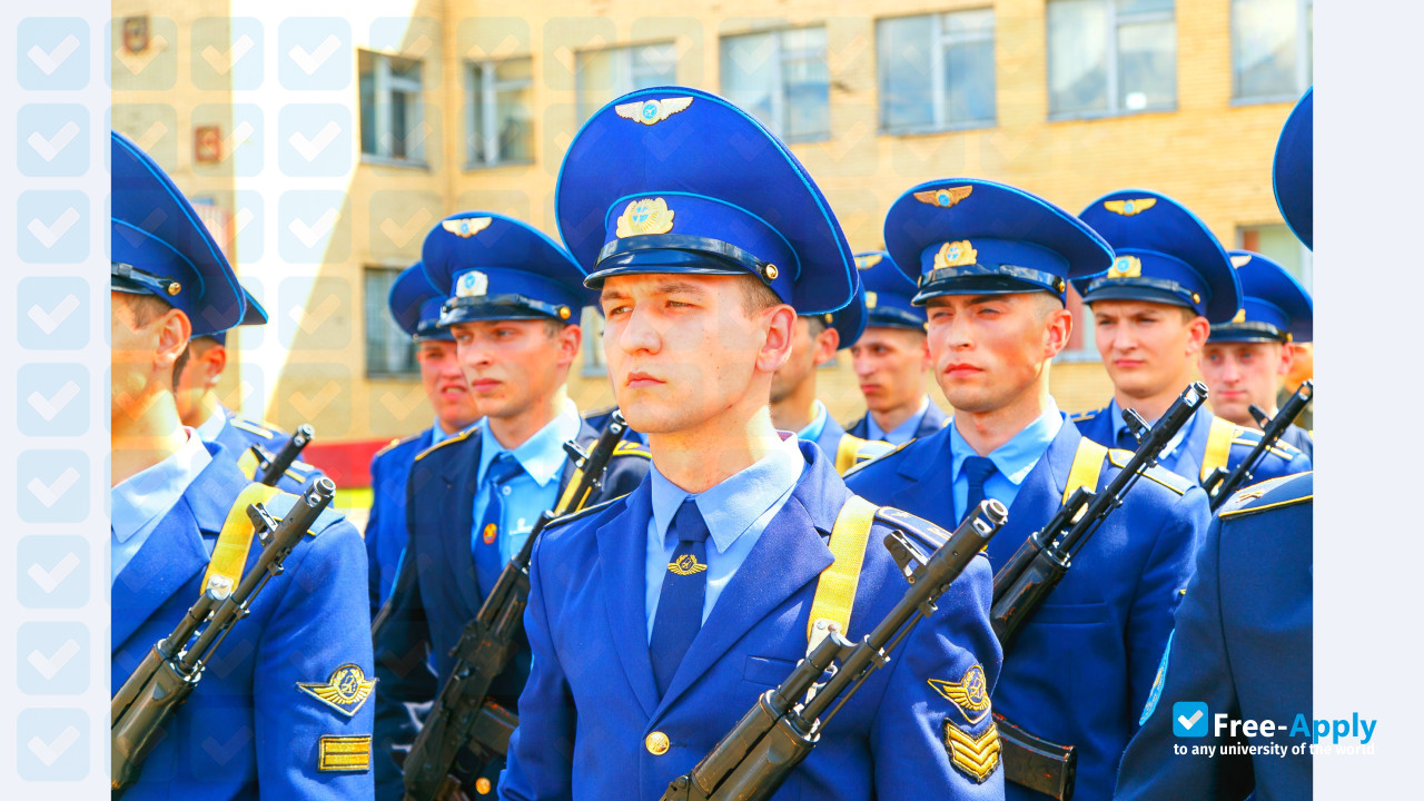 Foto de la Belarusian State Academy of Aviation #8