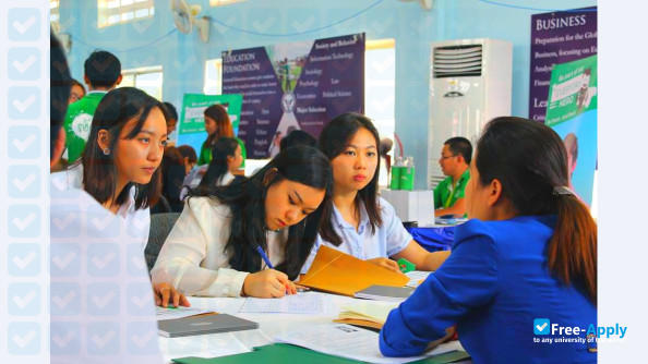 Photo de l’American University of Phnom Penh #5