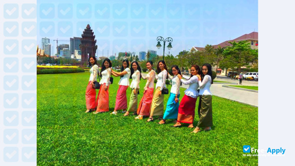Build Bright University photo #8