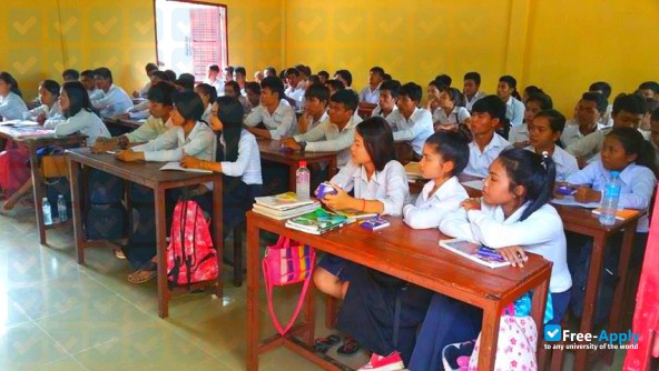 Cambodian Mekong University photo #2