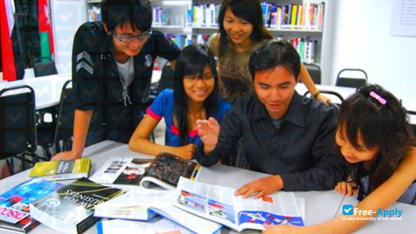 Foto de la Limkokwing University of Creative Technology #2