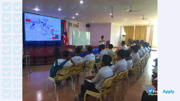 Foto de la National Technical Training Institute