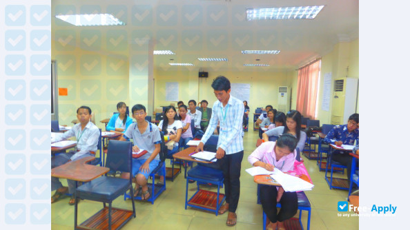 Photo de l’Paññāsāstra University of Cambodia #4