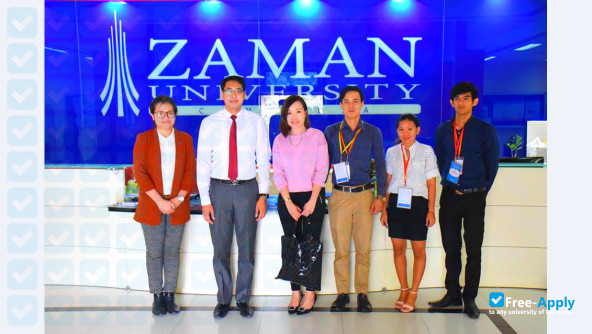 Photo de l’Paragon International University #3