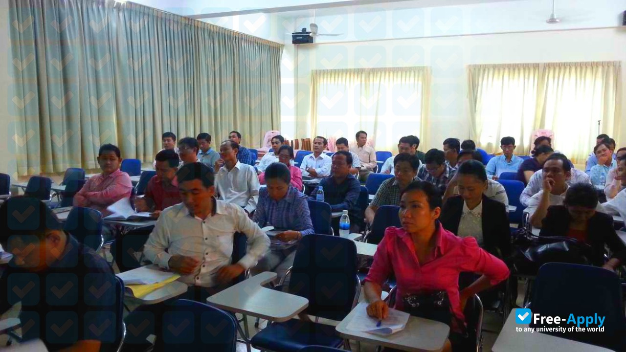 Foto de la Preah Kossomak Polytechnic Institute #8