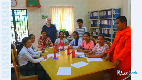 Foto de la Svay Rieng University #7