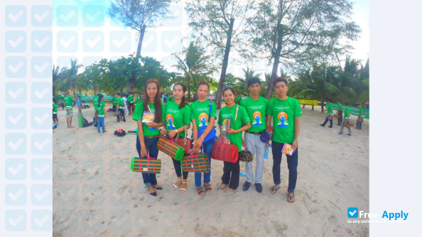 Foto de la Khmer University of Technology and Management #4