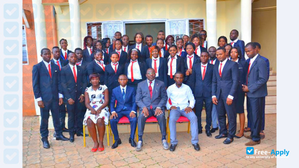 Foto de la Professional Superior Institute #3