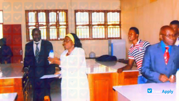 Photo de l’Institute of Science Technology Cameroon #8