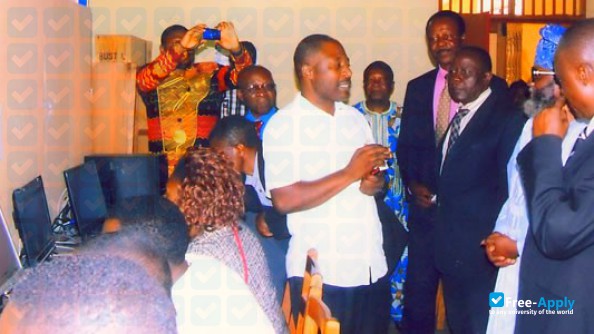 Photo de l’Institute of Science Technology Cameroon #6