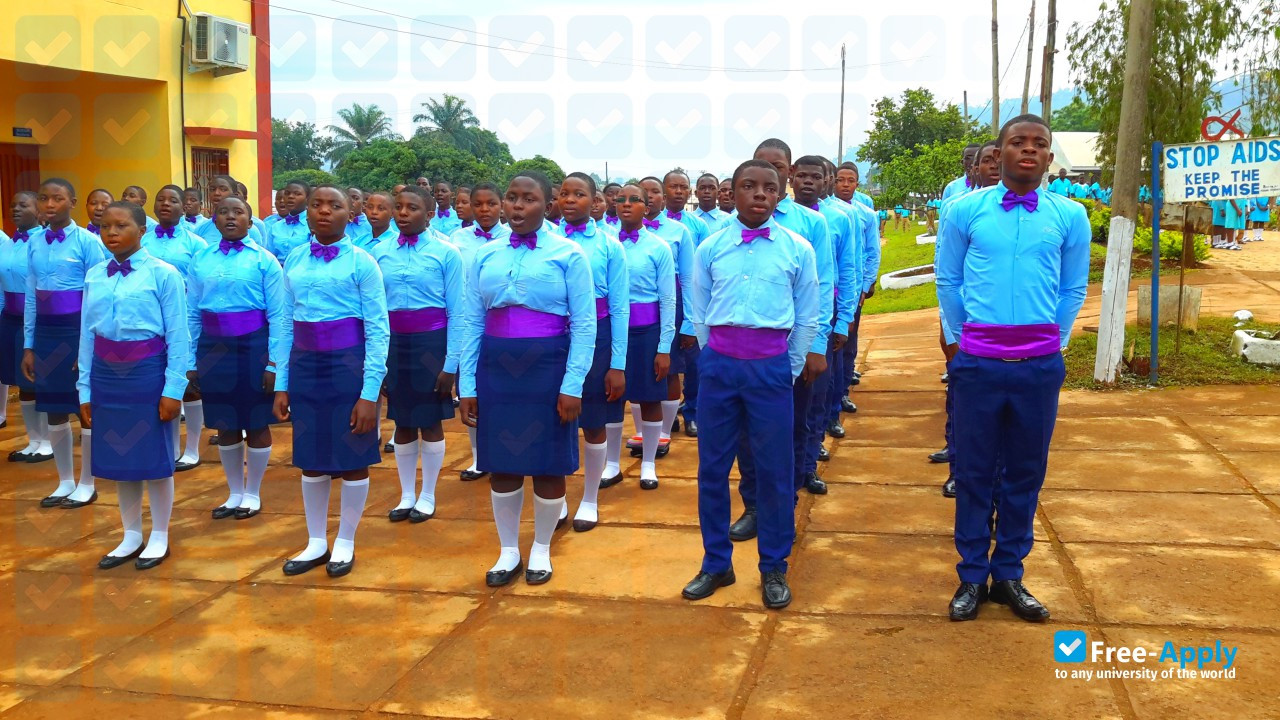 Foto de la Presbyterian Theological Seminary, PTS Kumba #4