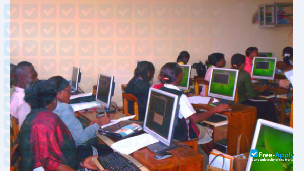 Photo de l’Matamfen Superior Institute #16