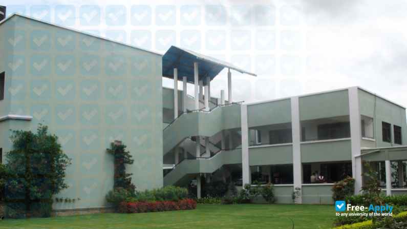 Foto de la Institute of Technology of Industry, Management and Entrepreneurship #2