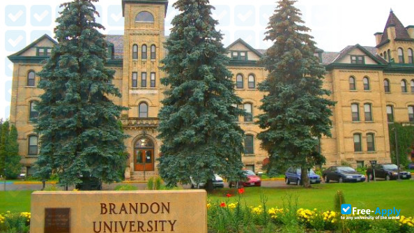 Brandon University фотография №2