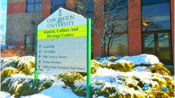 Foto de la Cape Breton University #3