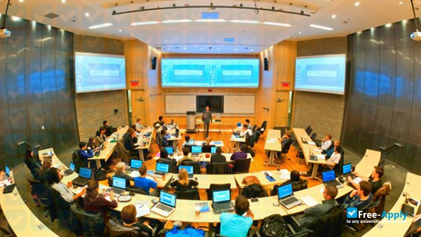 Photo de l’HEC Montréal #2