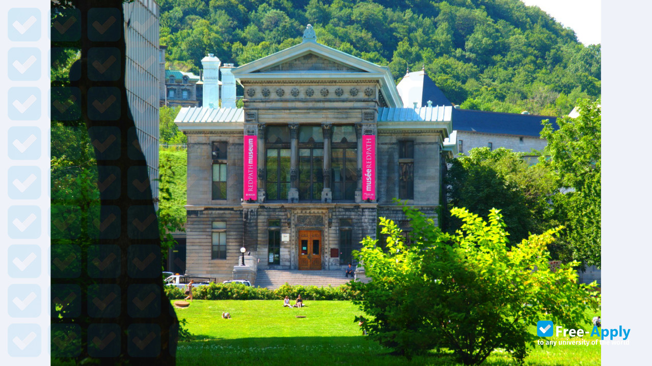Foto de la McGill University #4
