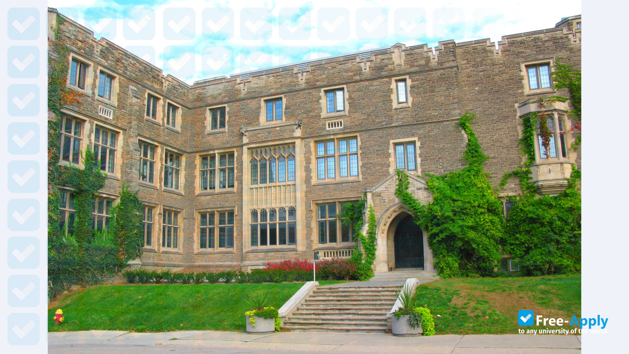 McMaster University photo #3