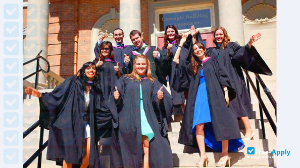 Foto de la Wilfrid Laurier University Communications, Public Affairs & Marketing #9
