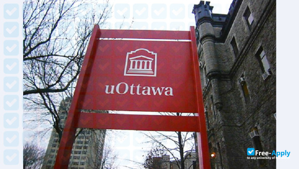 Foto de la University of Ottawa #3