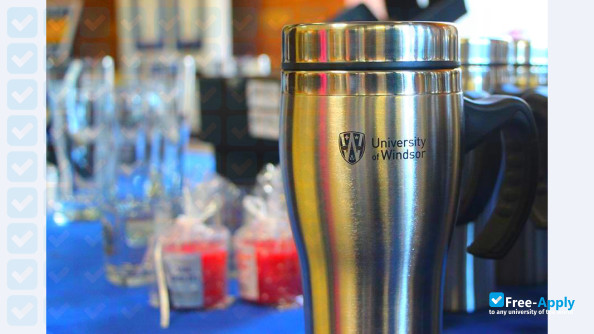 University of Windsor фотография №5