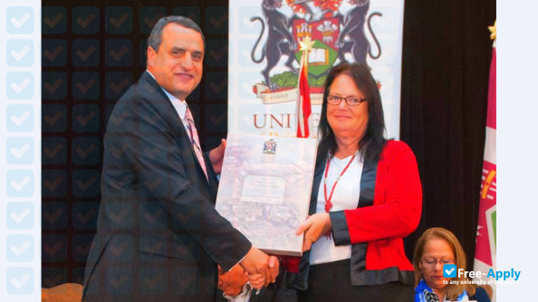 Foto de la University of Prince Edward Island #2