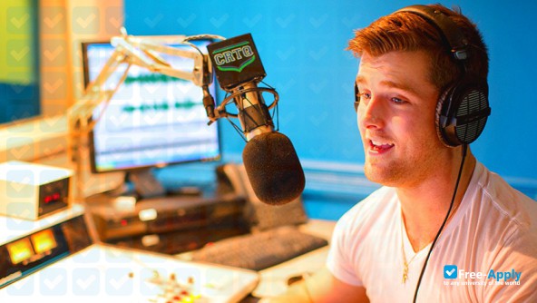 Quebec Radio College photo #11