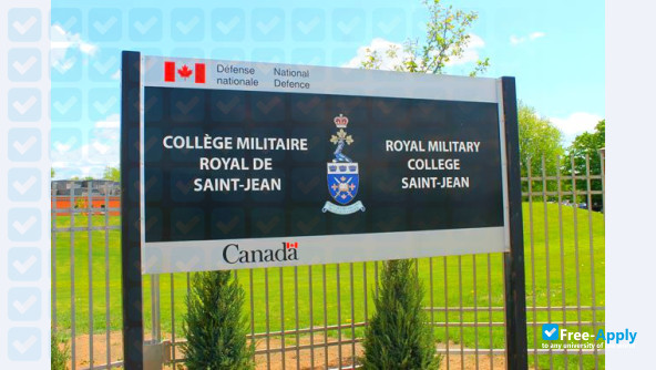 Photo de l’Collège militaire royal de Saint-Jean / Royal Military College Saint-Jean #2