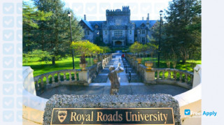 Miniatura de la Royal Roads University #3