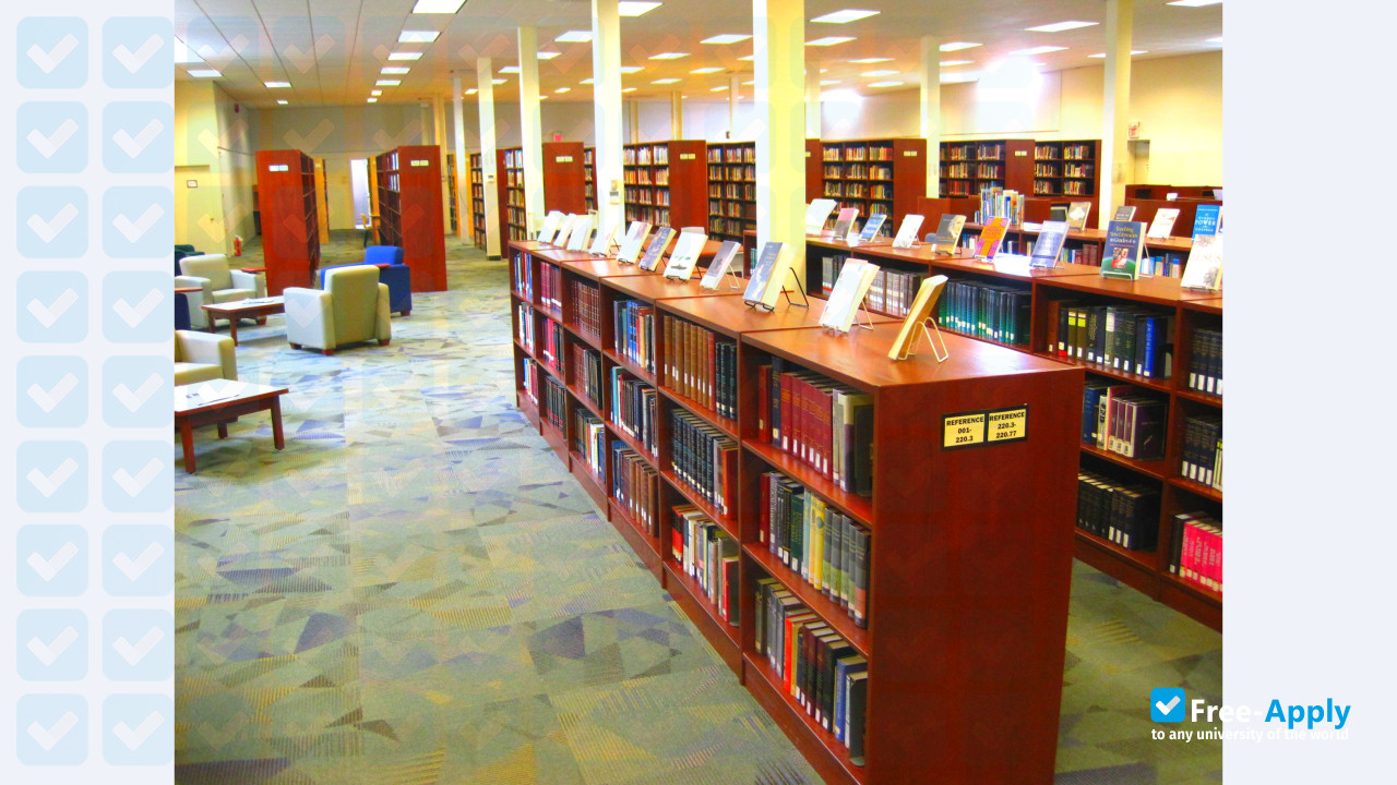 Bethany College photo #2