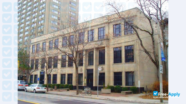 Foto de la Ryerson University #2