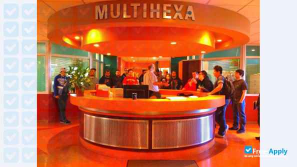 Foto de la Collège MultiHexa #6