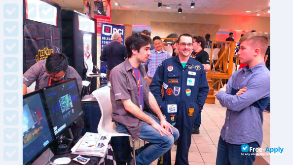 Photo de l’School of Advanced Technology (ÉTS) #7