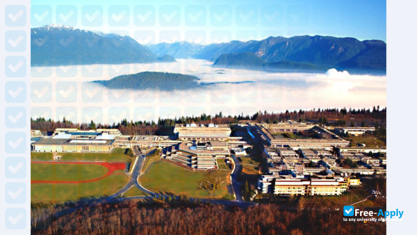 Photo de l’Simon Fraser University - Burnaby Mountain Campus #10