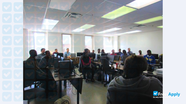 Higher Institute of Computer Science Montreal фотография №5