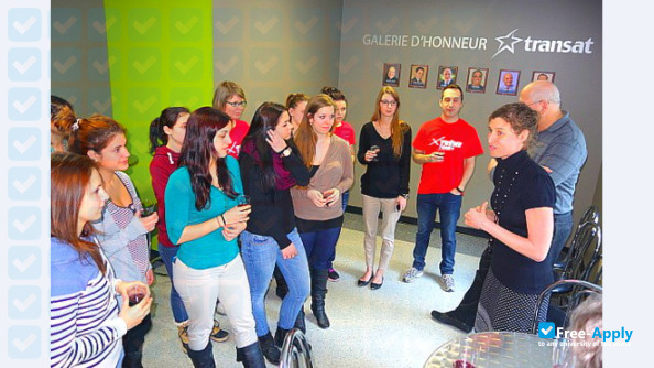 Foto de la Collège April Fortier #9