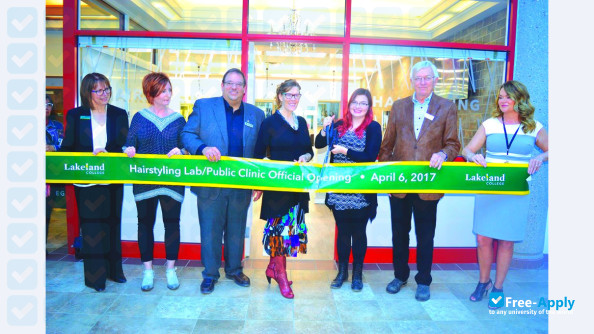 Photo de l’Lakeland College #7