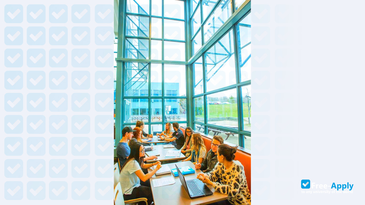 Photo de l’Lambton College of Applied Arts & Technology #9