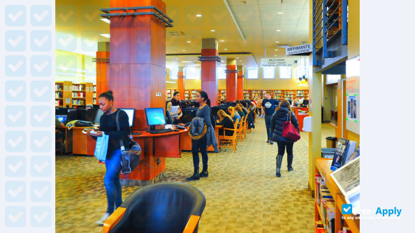 College Jean de Brebeuf photo #1