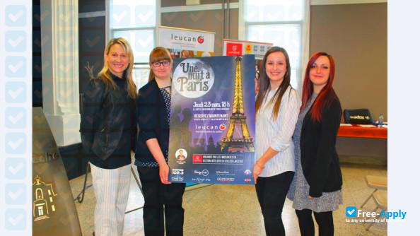 Photo de l’College Lafleche #11