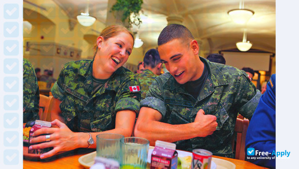 Foto de la Royal Military College of Canada #1