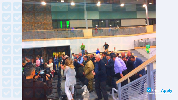 Foto de la Saint Clair College #7
