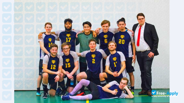 Photo de l’Eston College #4