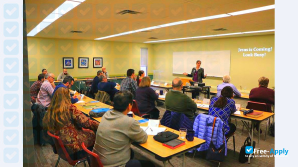 Foto de la Taylor College and Seminary #6