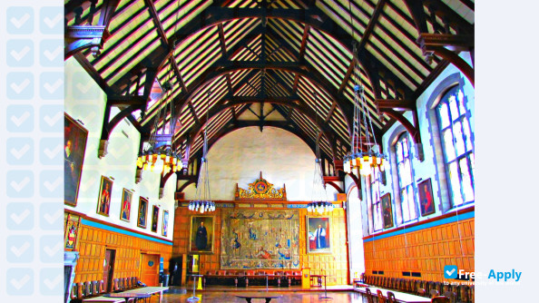 Trinity College in the University of Toronto photo #14