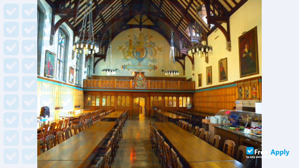 Trinity College in the University of Toronto photo #2