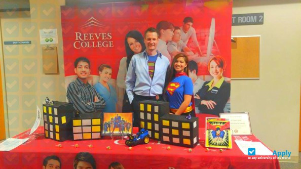 Photo de l’Reeves College #5