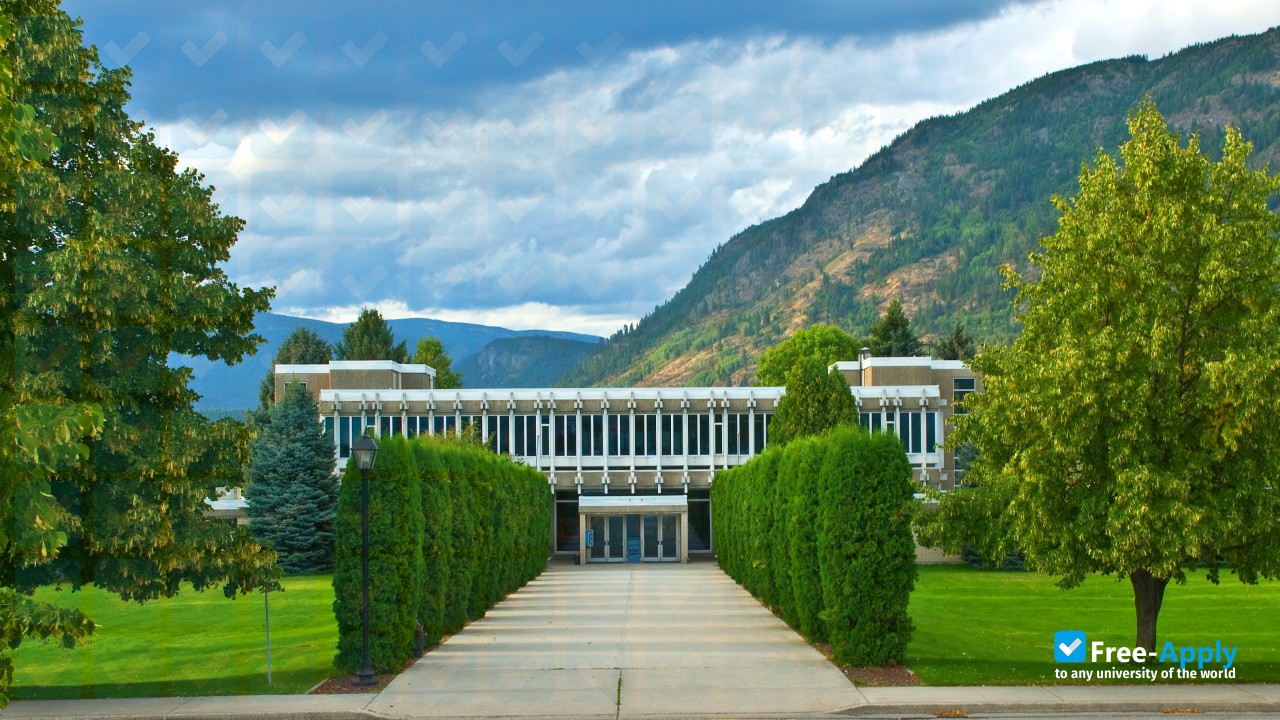 Foto de la Selkirk College #8