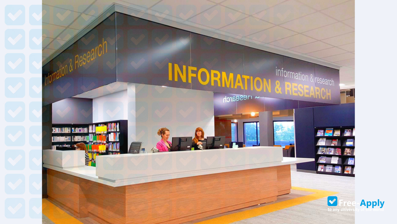 Conestoga College photo #12